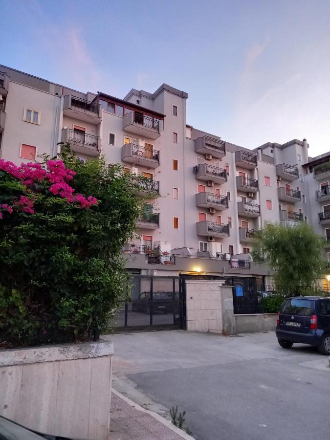 Apartament Hauze Trani Zewnętrze zdjęcie
